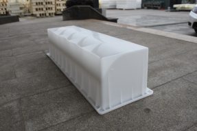 影響到沿石模具的使用壽命有哪些因素？